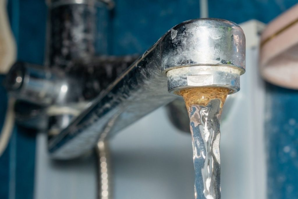 How To Test Water Hardness 6 Easy Hard Water Tests Water Heater Hub