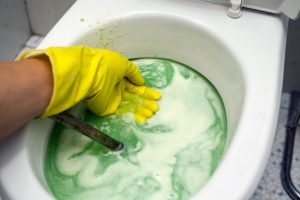 The Best Way to Unclog a Toilet When Nothing Works