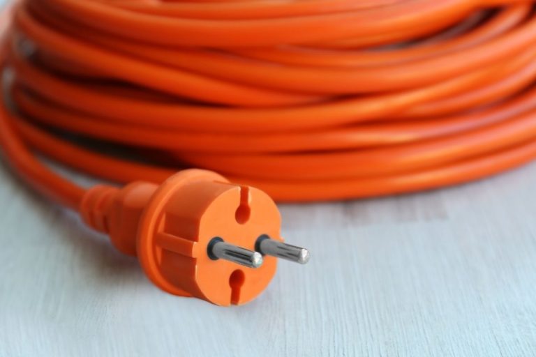 Can An Extension Cord Be Hooked Up To A Pool Pump That’s Above Ground