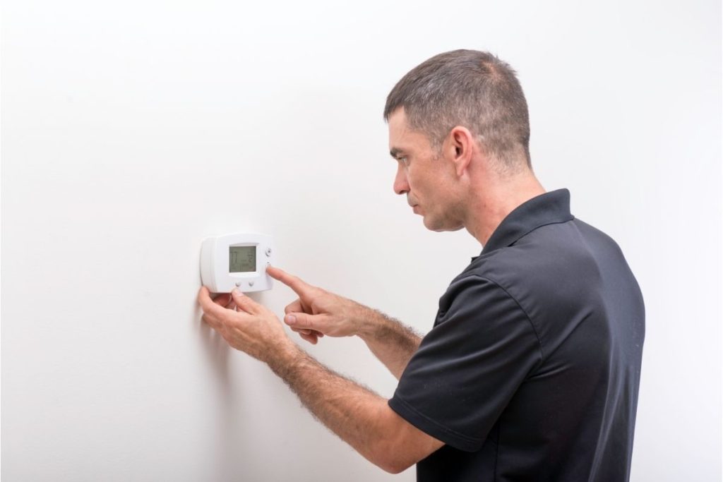 Honeywell Thermostat Blinking Cool On? Check Out These Troubleshooting