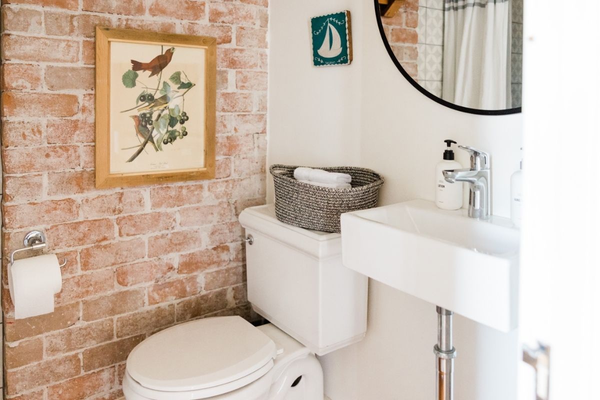 What Are Toilets Made Of? (Toilet Materials & Reasons for Using Them